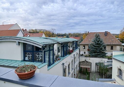 +++ Moderne 4-Zimmer-Maisonettewohnung mit 2 Dachterrassen im Herzen der Pirnaer Altstadt +++
