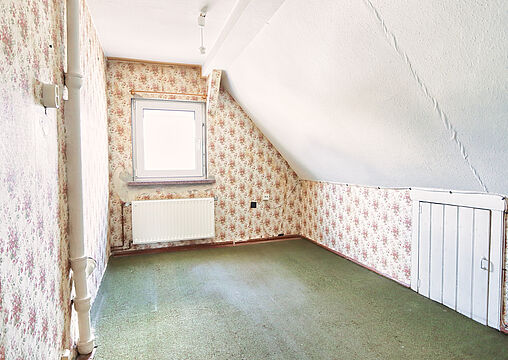Zimmer - Dachgeschoss Zimmer - Dachgeschoss