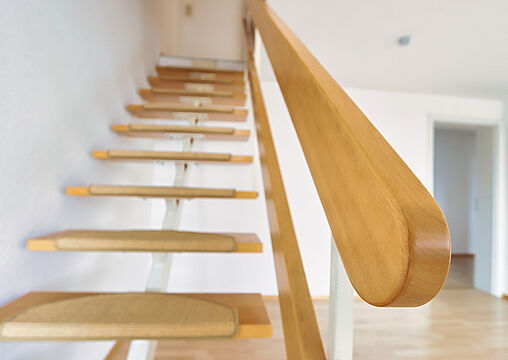 Detailaufnahme - Holztreppe Detailaufnahme - Holztreppe