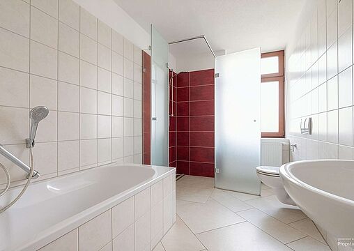 Badezimmer - EG Badezimmer - EG