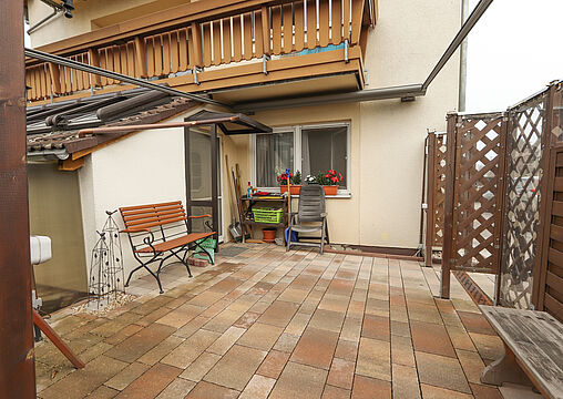 Terrasse mit Markise Terrasse mit Markise