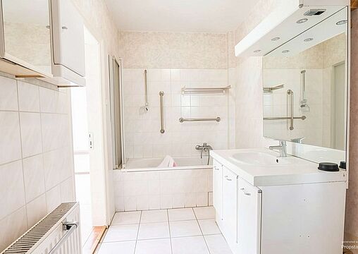Badezimmer - EG Badezimmer - EG