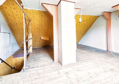 Zimmer - Dachgeschoss Zimmer - Dachgeschoss