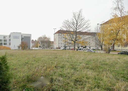 Grundstück